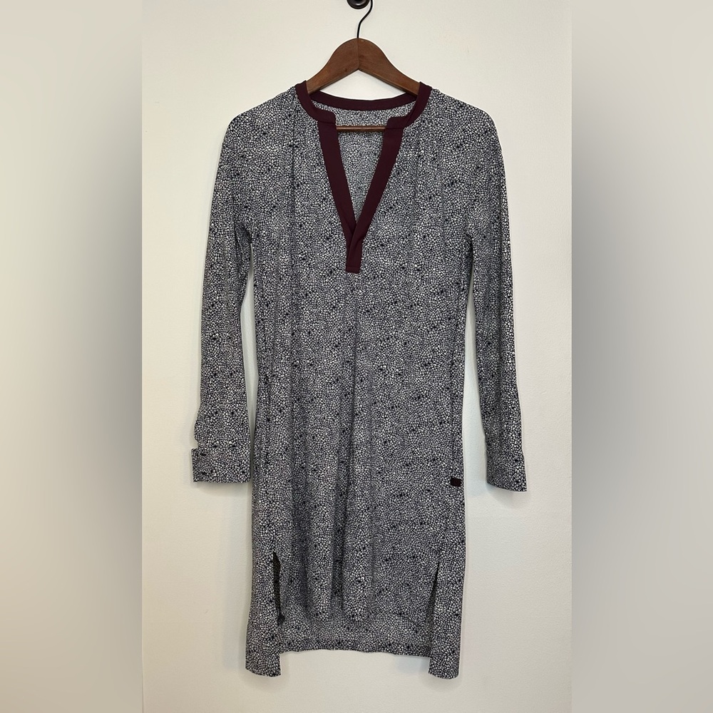 Lululemon Long Sleeve Patterned Dress with V-Neck